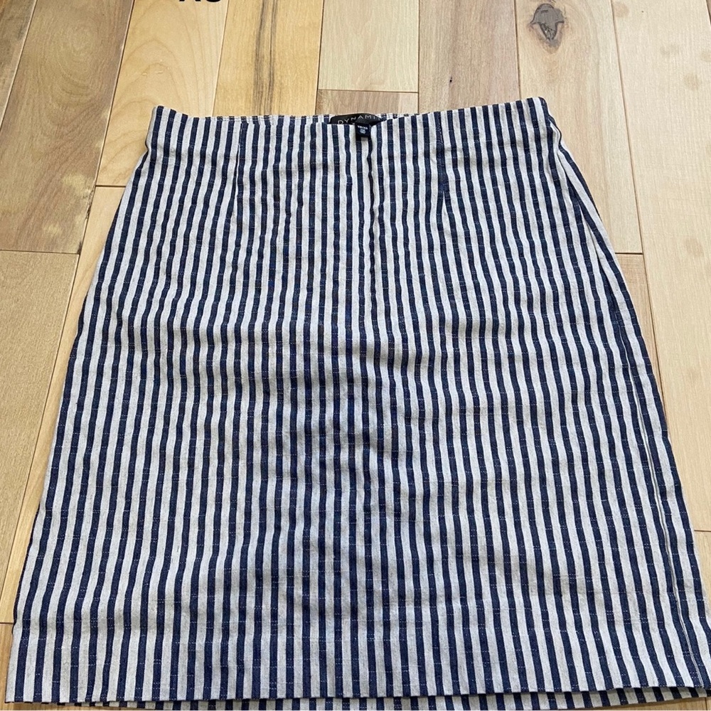 Dynamite skirt🌻